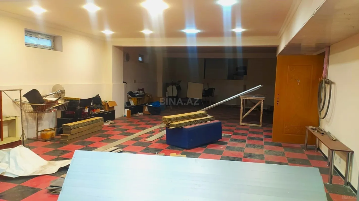 Kirayə verilir obyekt 200 m²