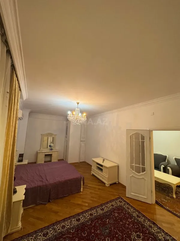 Kirayə verilir 2 otaqlı mənzil 100 m²