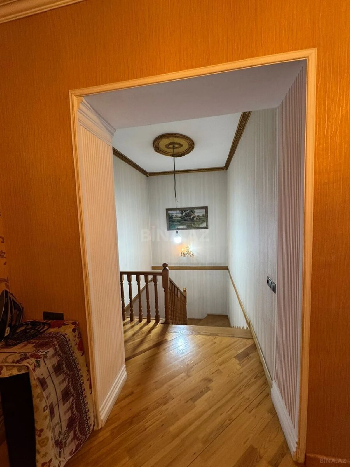 Satılır 6 otaqlı həyət evi 300 m²