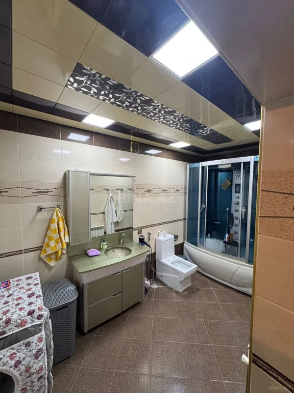 Satılır 6 otaqlı həyət evi 300 m²