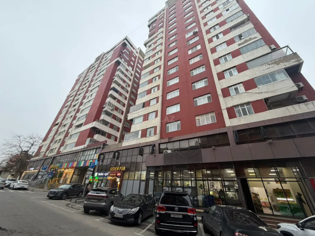 Satılır 3 otaqlı mənzil 74 m²