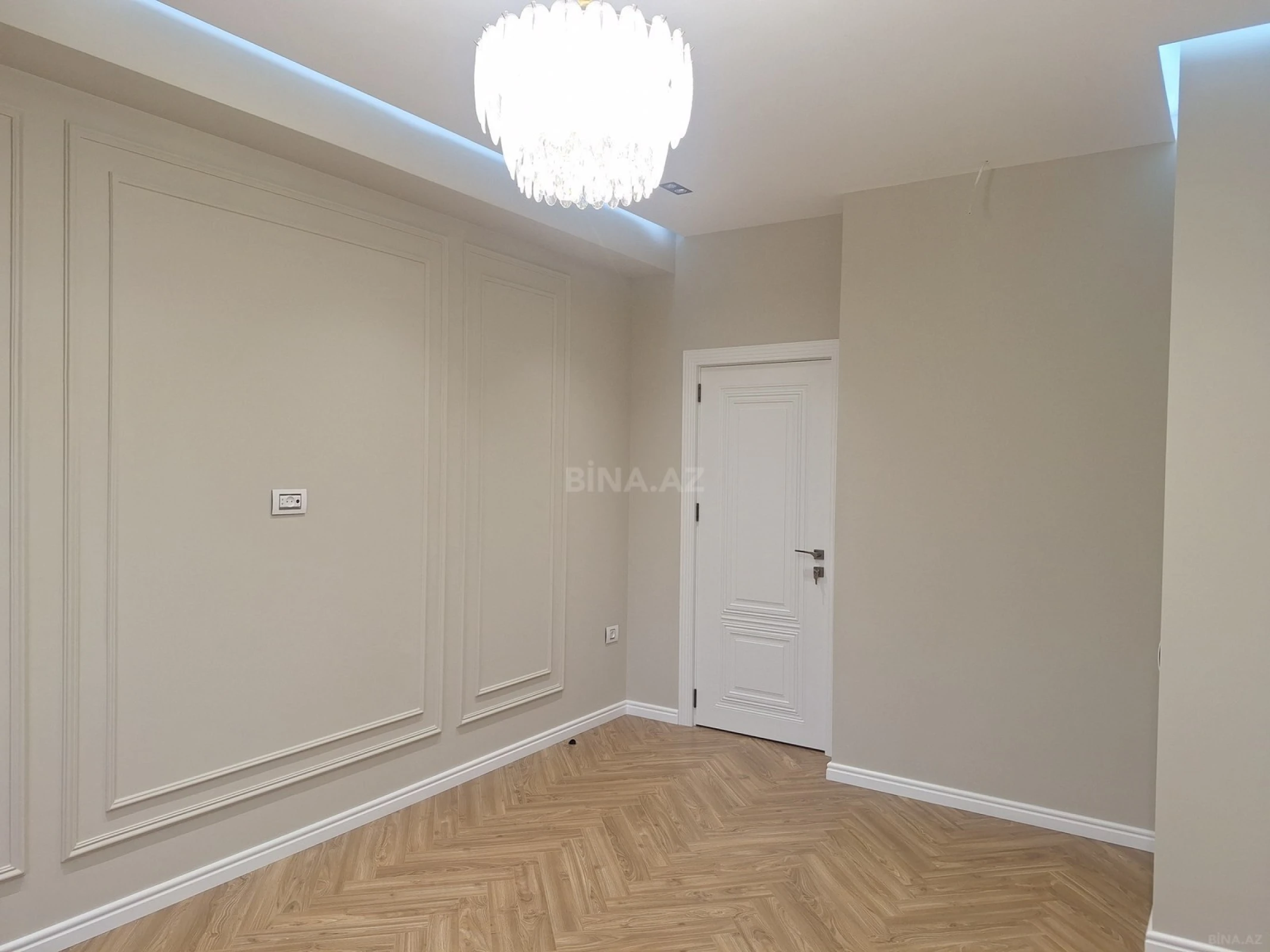 Satılır 2 otaqlı mənzil 80 m²