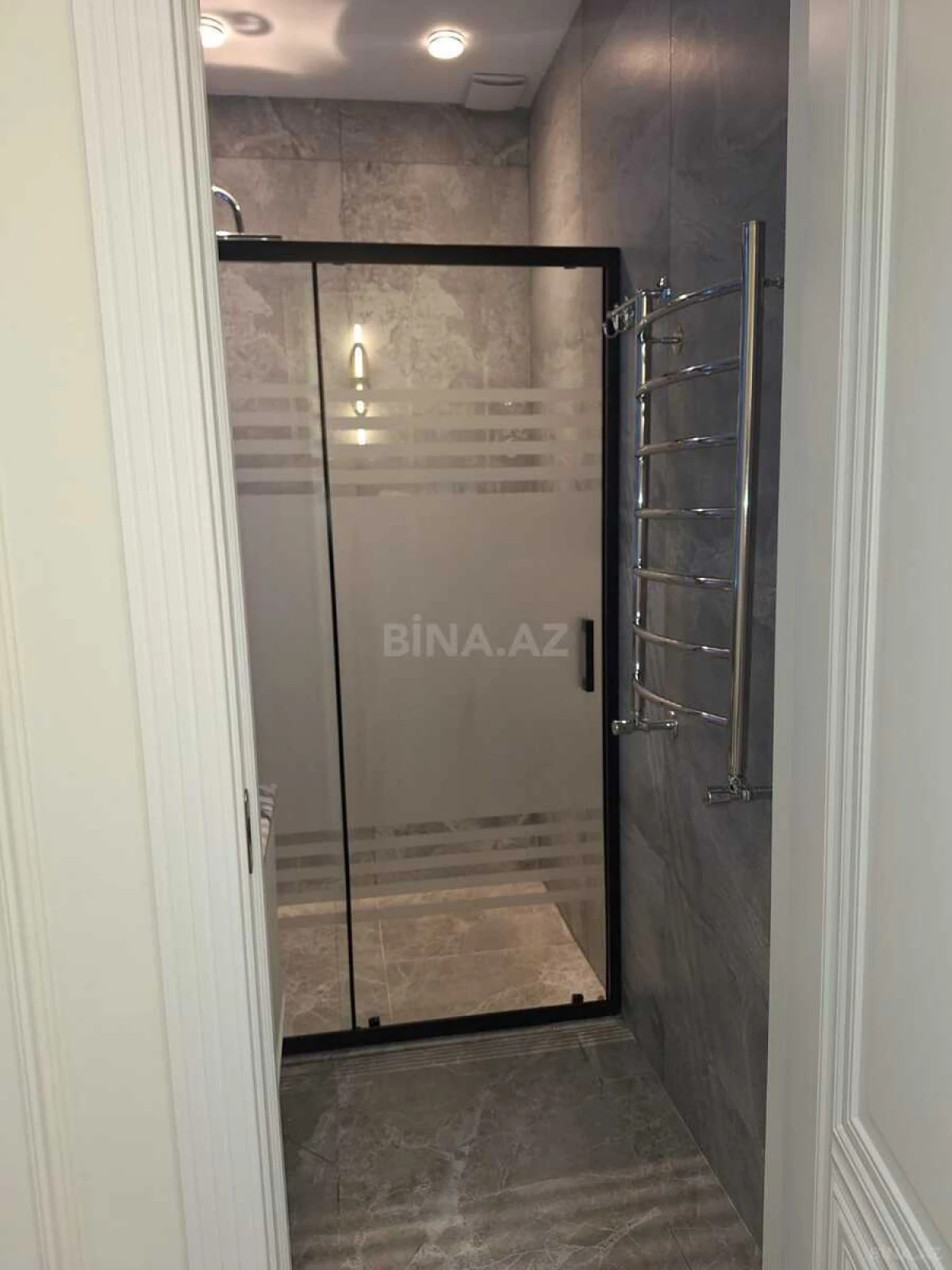 Satılır 2 otaqlı mənzil 80 m²