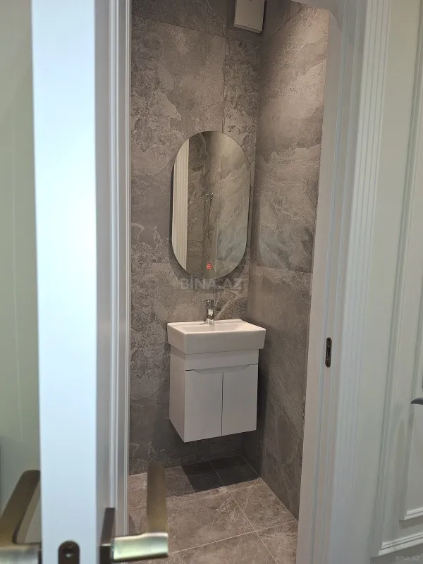 Satılır 2 otaqlı mənzil 80 m²