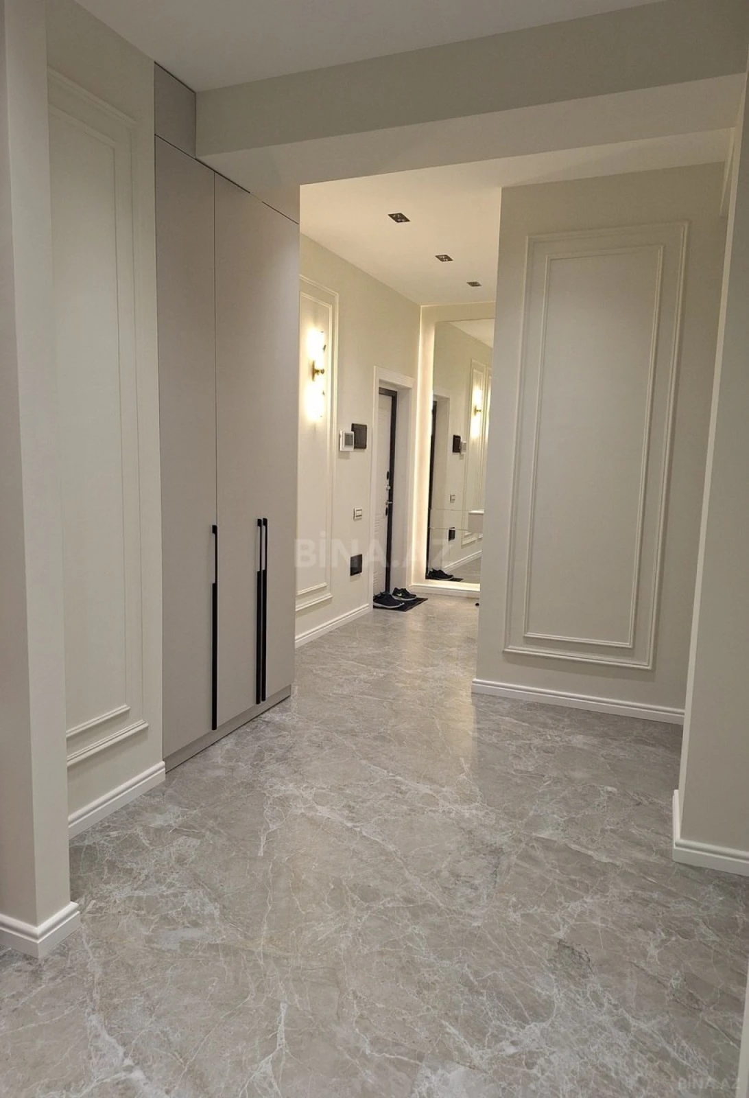 Satılır 2 otaqlı mənzil 80 m²