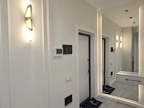 Satılır 2 otaqlı mənzil 80 m²