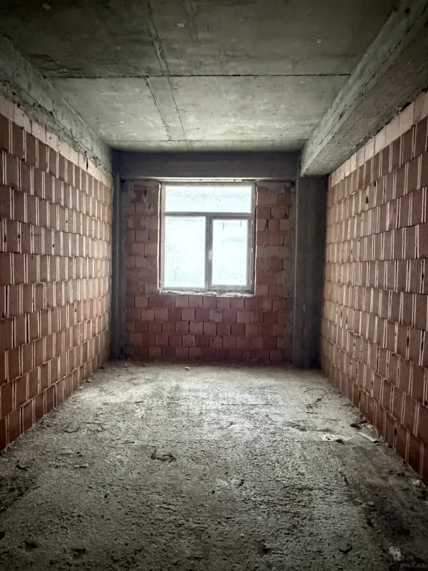 Satılır 2 otaqlı mənzil 78 m²