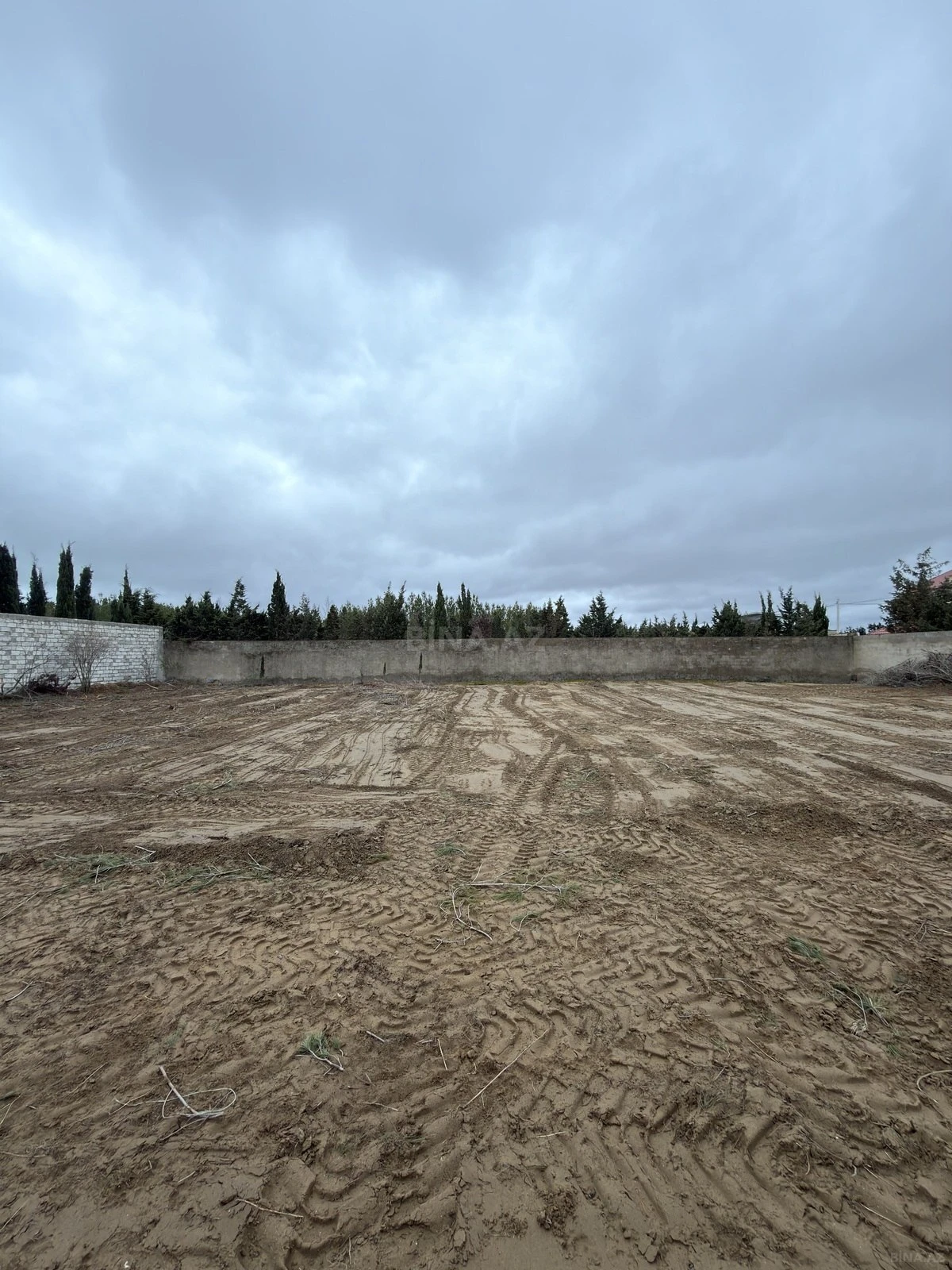 Satılır torpaq sahəsi 12 m²