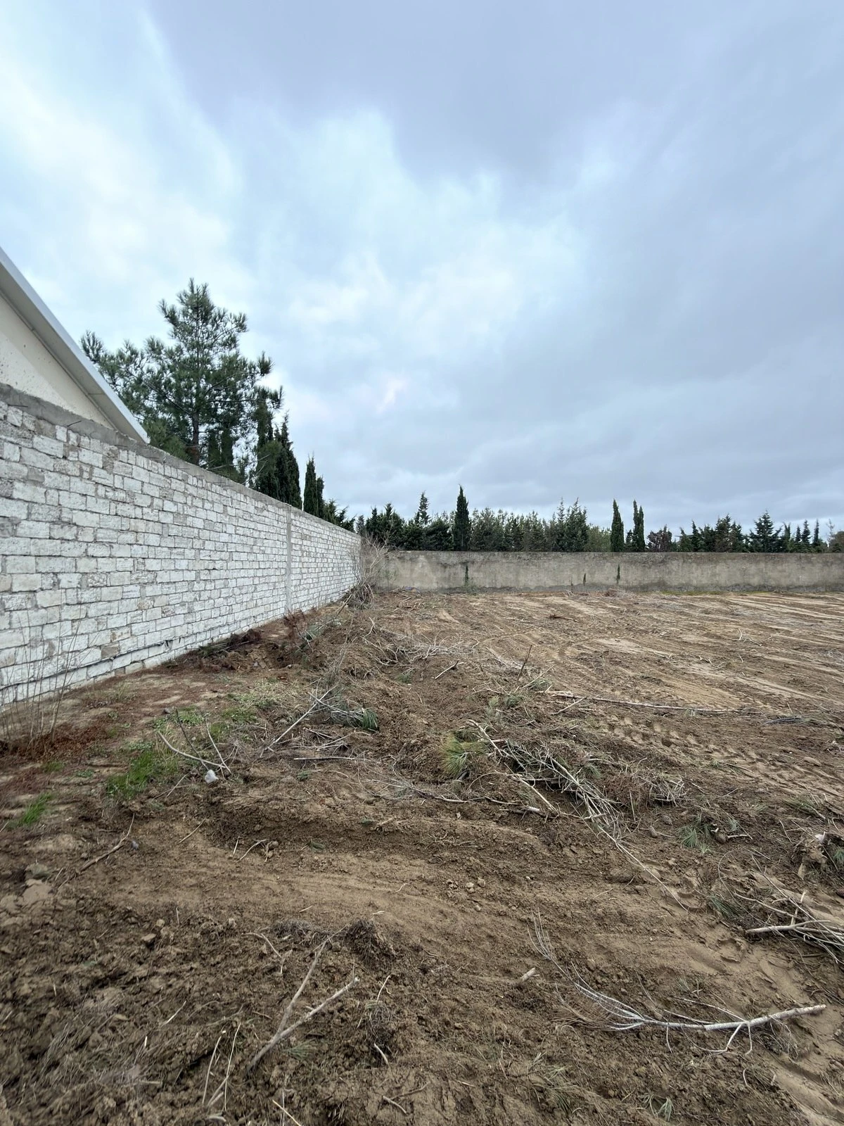 Satılır torpaq sahəsi 12 m²