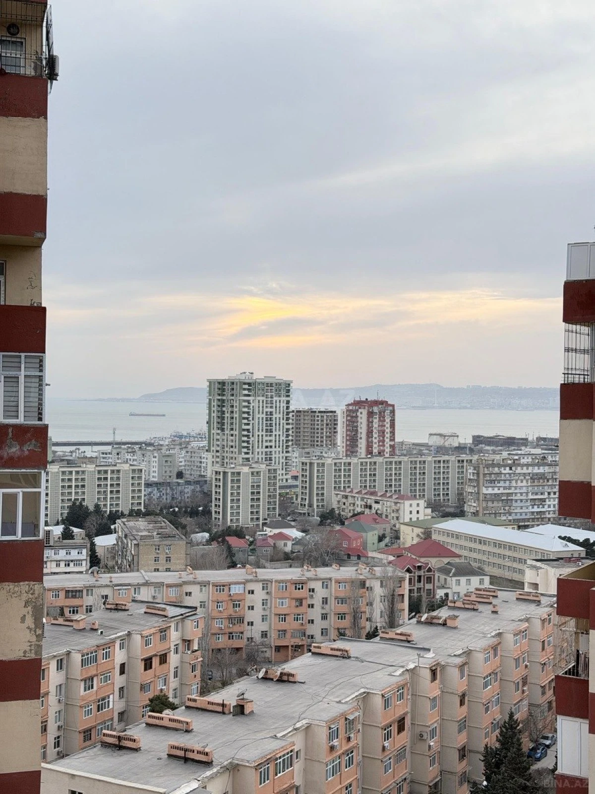 Satılır 3 otaqlı mənzil 88 m²