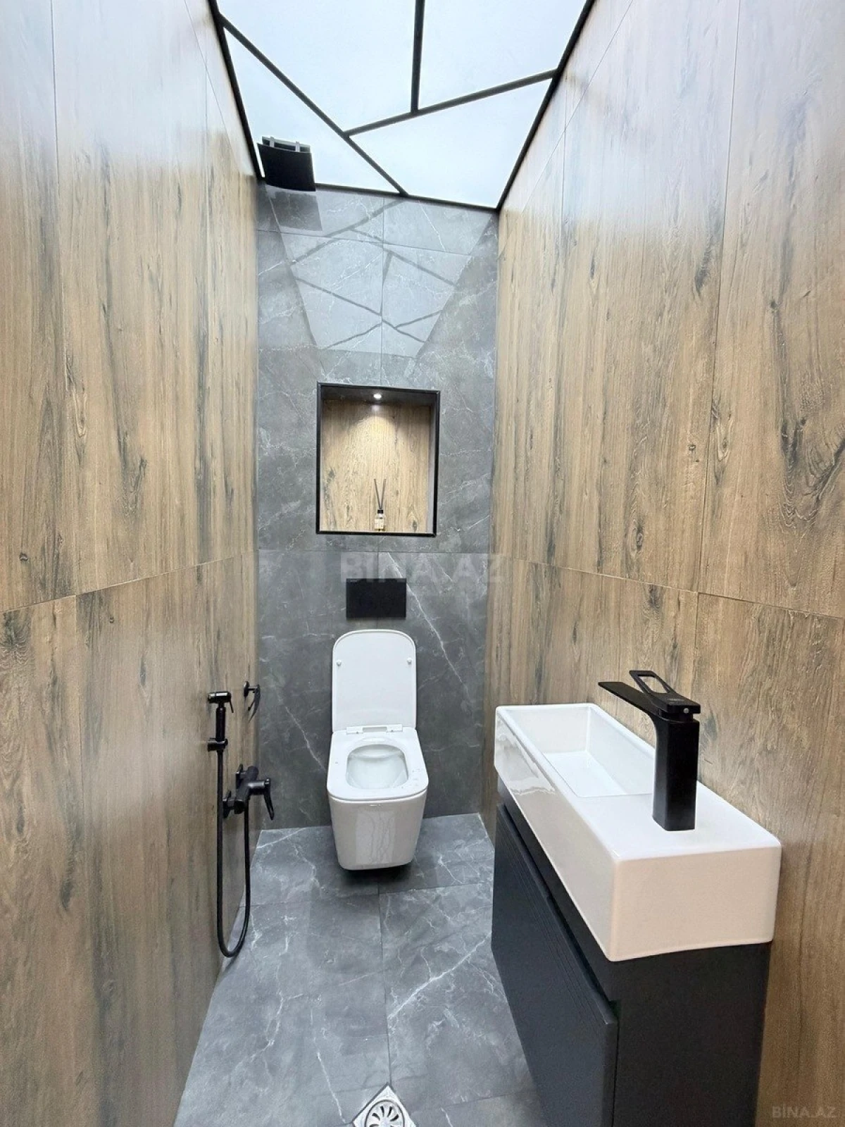 Satılır 3 otaqlı mənzil 88 m²