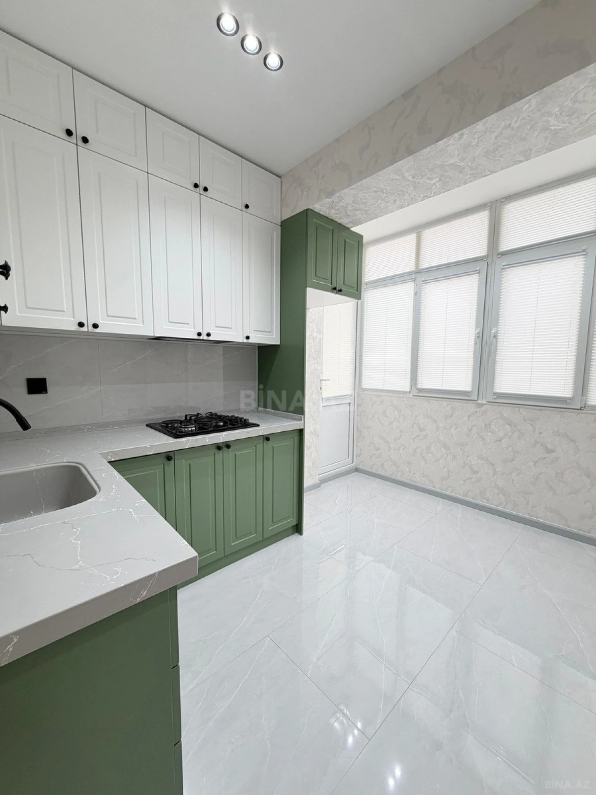 Satılır 3 otaqlı mənzil 88 m²