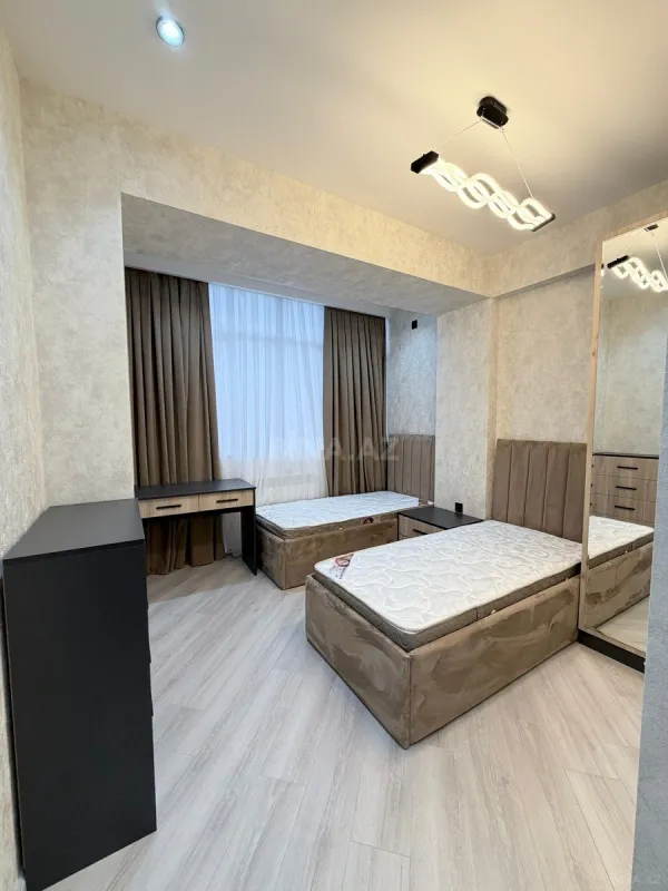 Satılır 3 otaqlı mənzil 88 m²