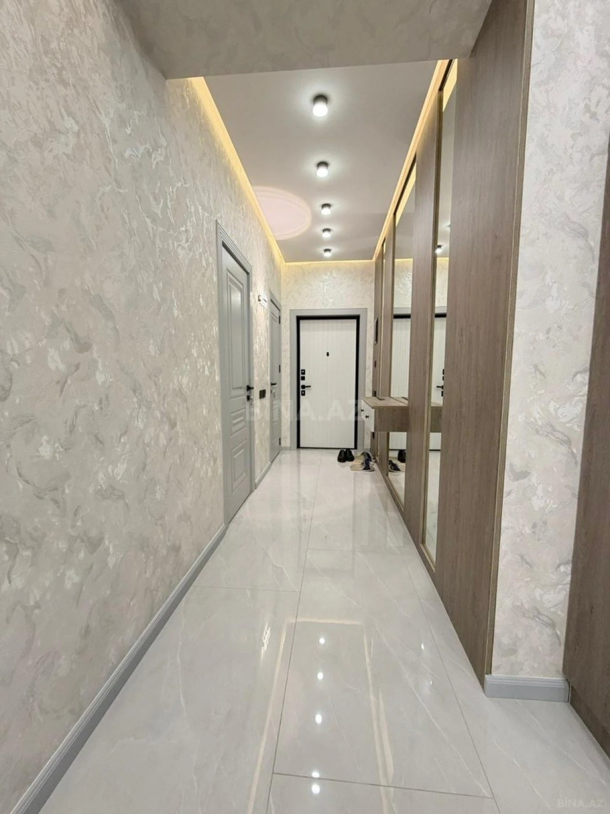 Satılır 3 otaqlı mənzil 88 m²