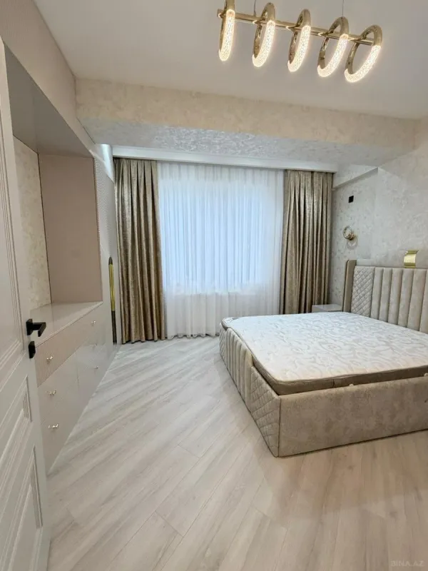 Satılır 3 otaqlı mənzil 88 m²