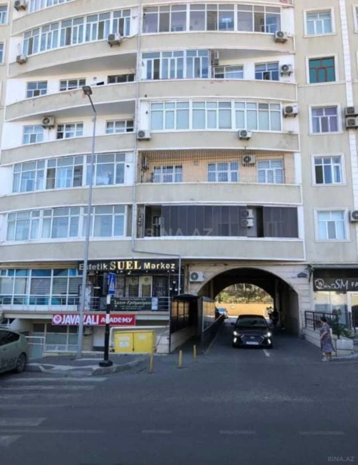 Satılır 3 otaqlı mənzil 117.5 m²