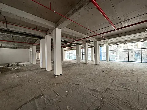 Satılır obyekt 1710 m²