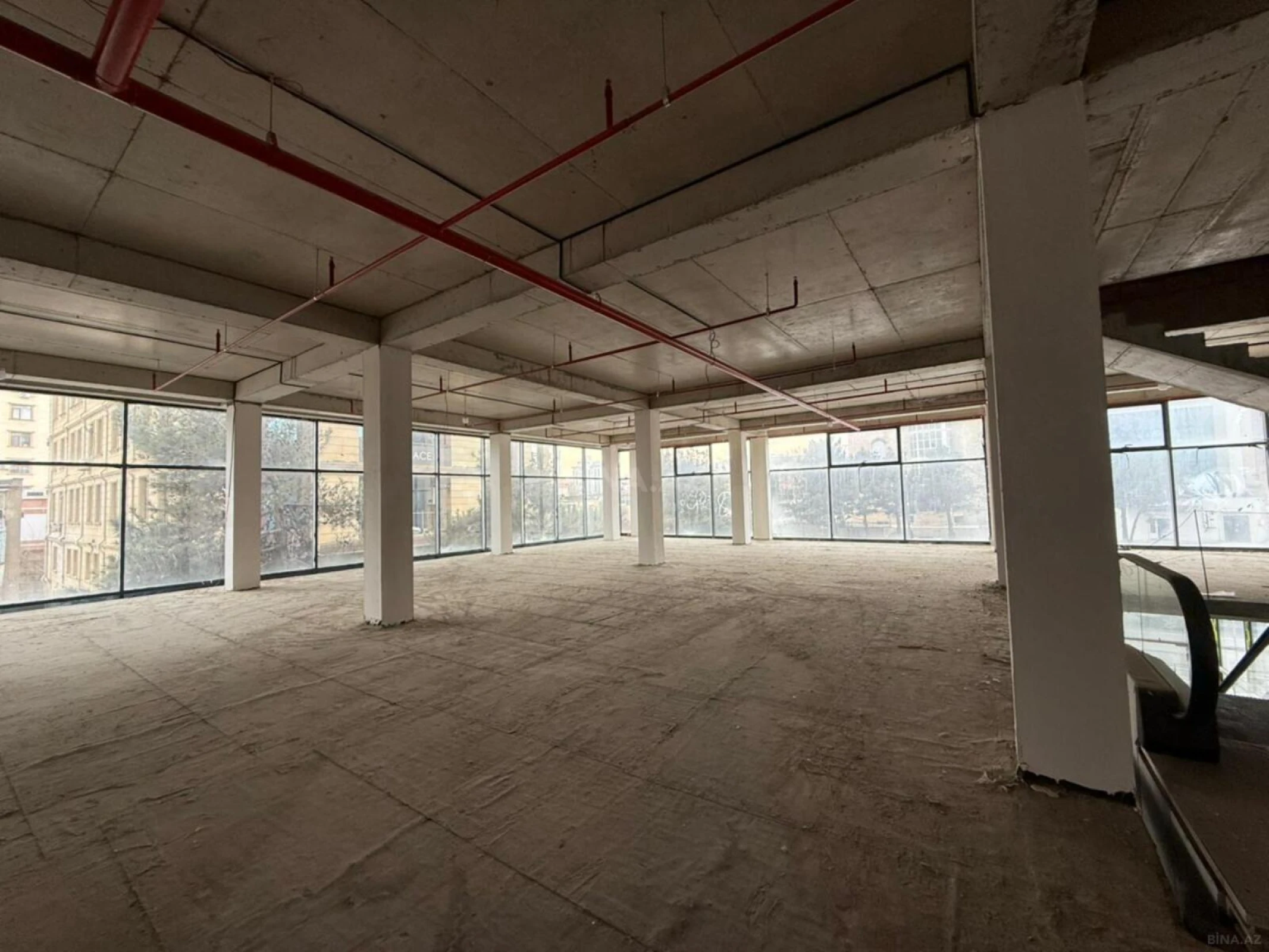 Satılır obyekt 1710 m²