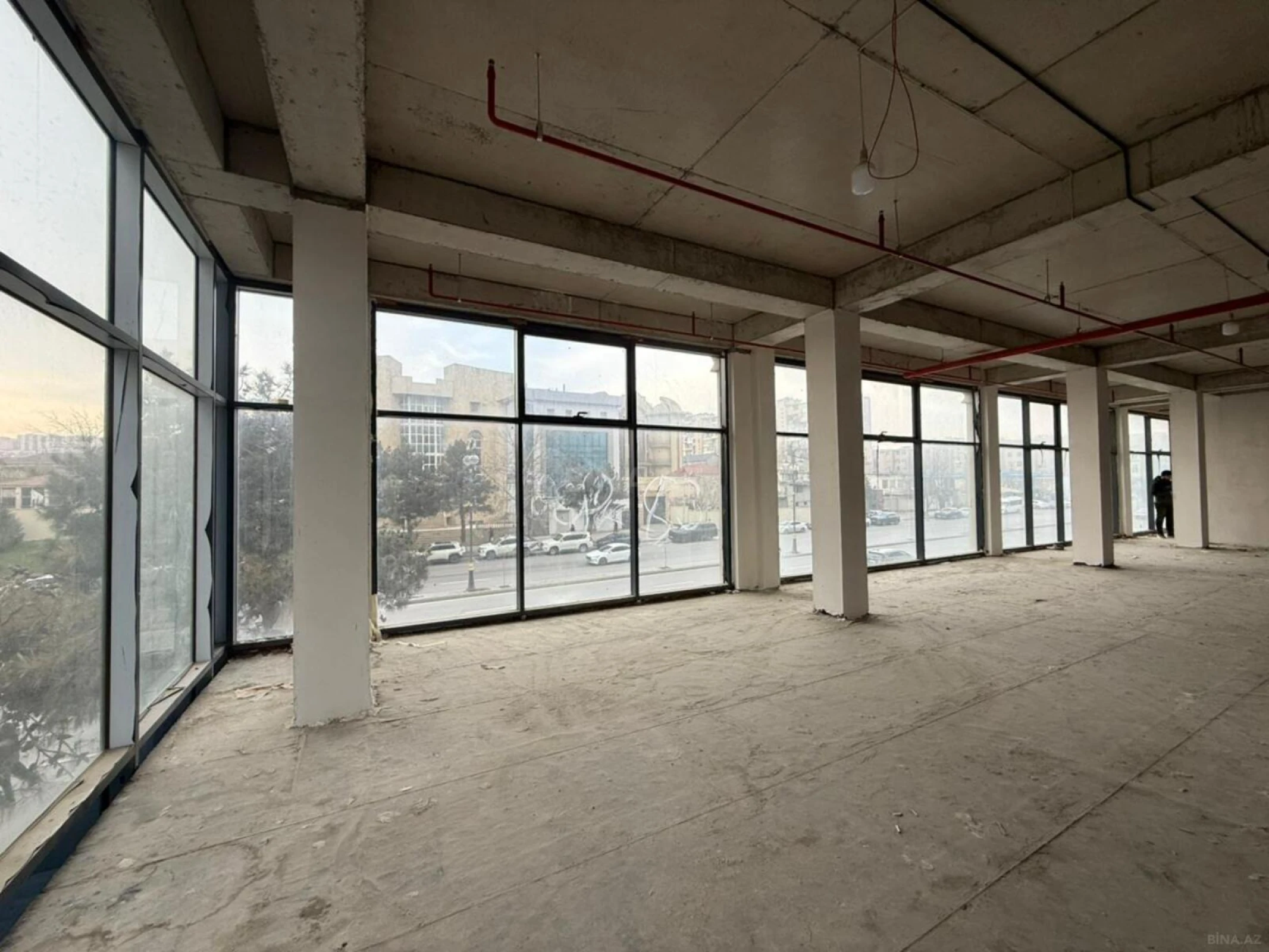 Satılır obyekt 1710 m²