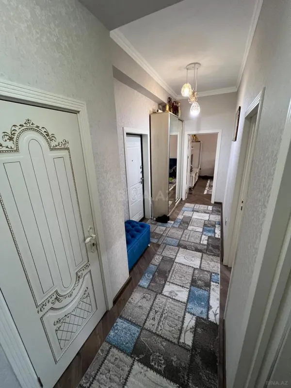 Satılır 2 otaqlı mənzil 93 m²