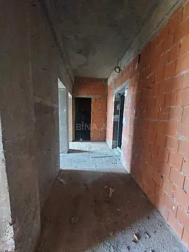 Satılır 2 otaqlı mənzil 83 m²