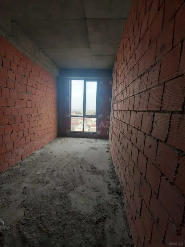 Satılır 2 otaqlı mənzil 83 m²