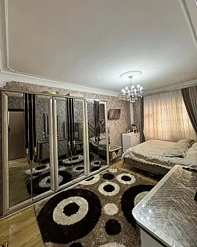 Satılır 4 otaqlı mənzil 110 m²