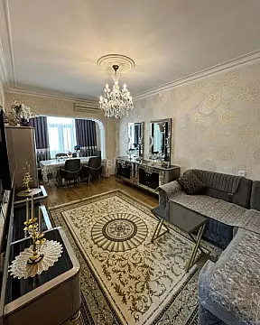 Satılır 4 otaqlı mənzil 110 m²
