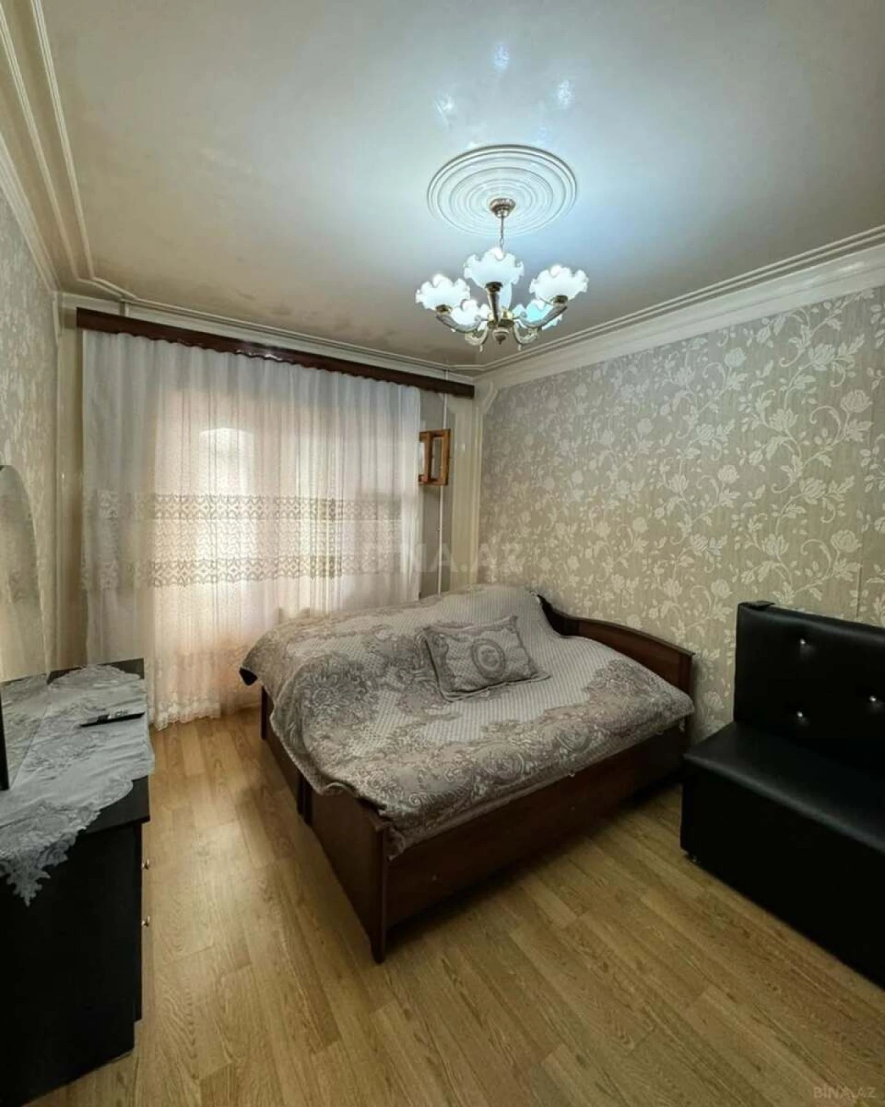 Satılır 4 otaqlı mənzil 110 m²