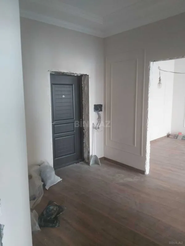Satılır 2 otaqlı mənzil 124 m²