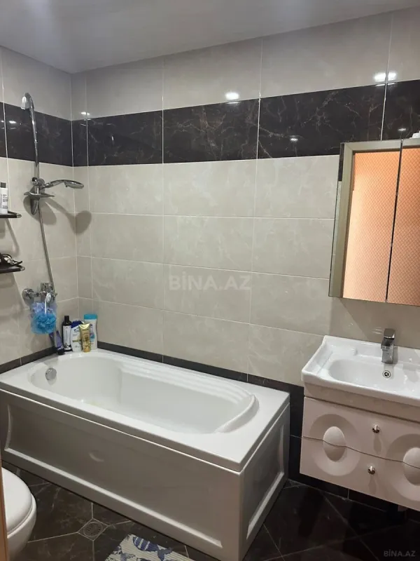 Satılır 2 otaqlı mənzil 70 m²