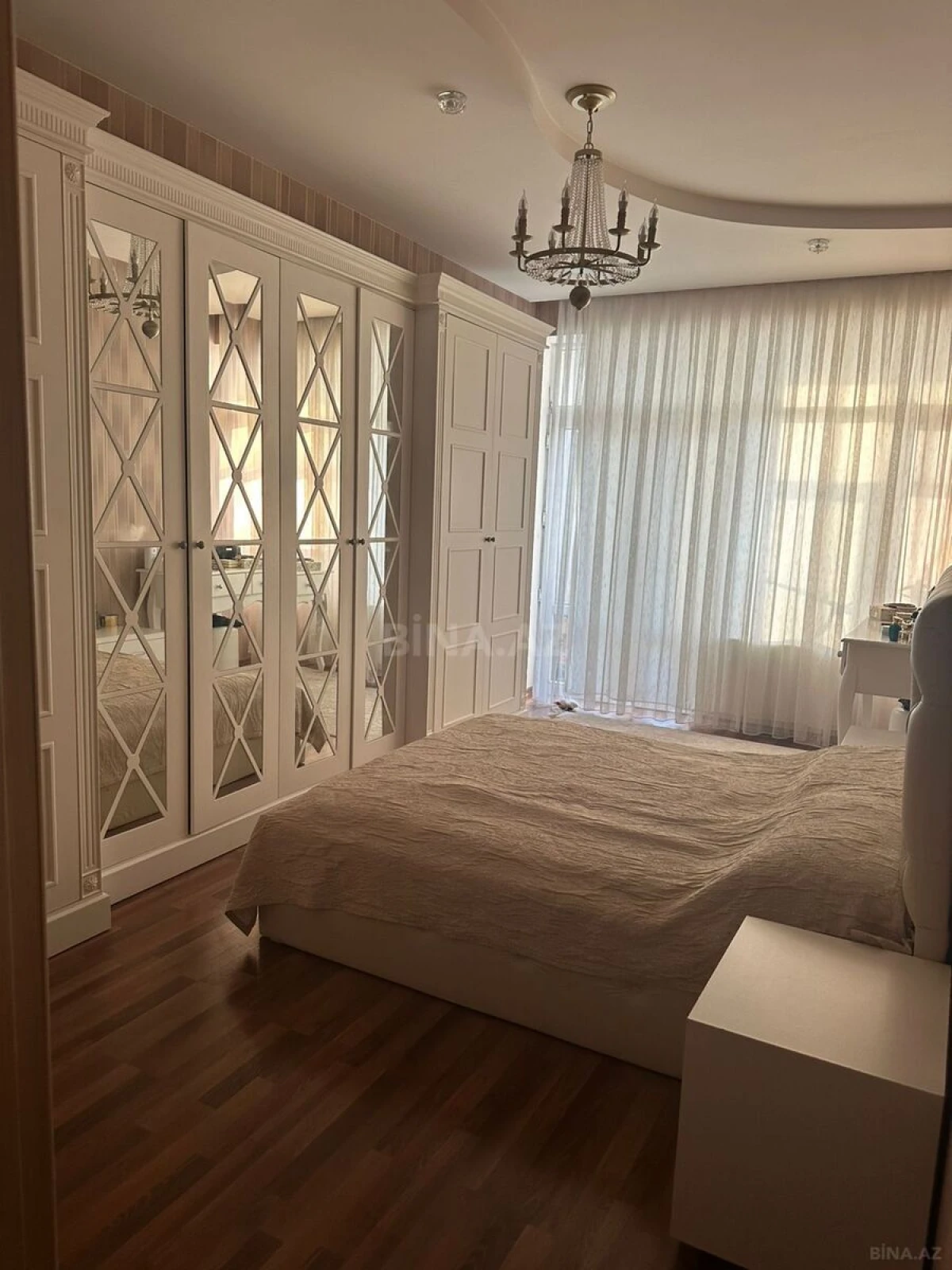 Satılır 2 otaqlı mənzil 70 m²