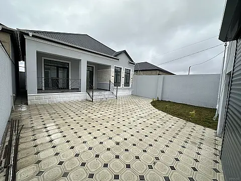 Satılır 3 otaqlı həyət evi 100 m²
