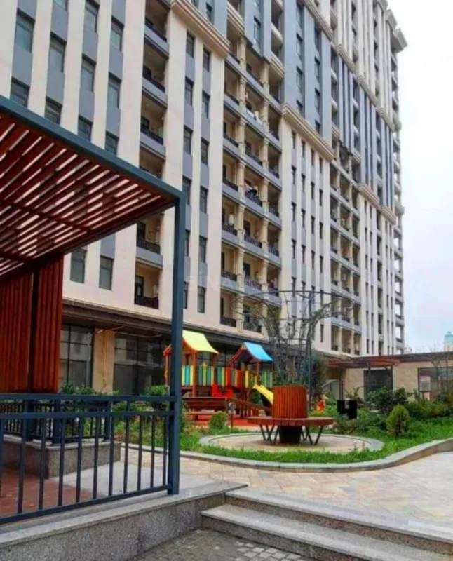 Kirayə verilir 2 otaqlı mənzil 70 m²
