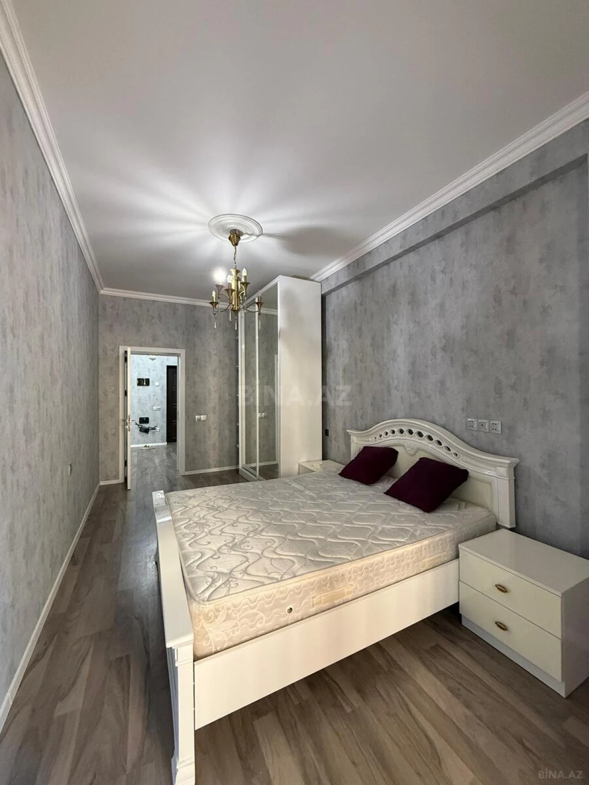 Kirayə verilir 2 otaqlı mənzil 70 m²