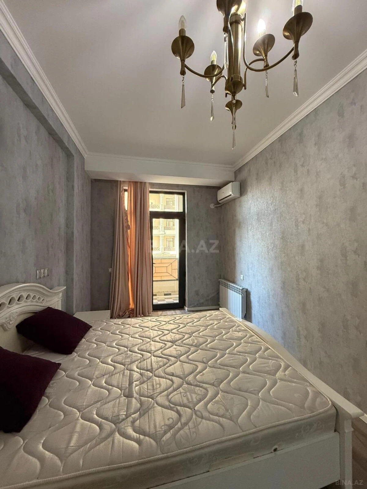 Kirayə verilir 2 otaqlı mənzil 70 m²