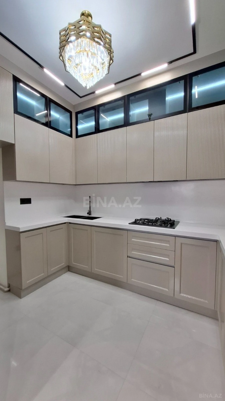 Satılır 3 otaqlı mənzil 100 m²