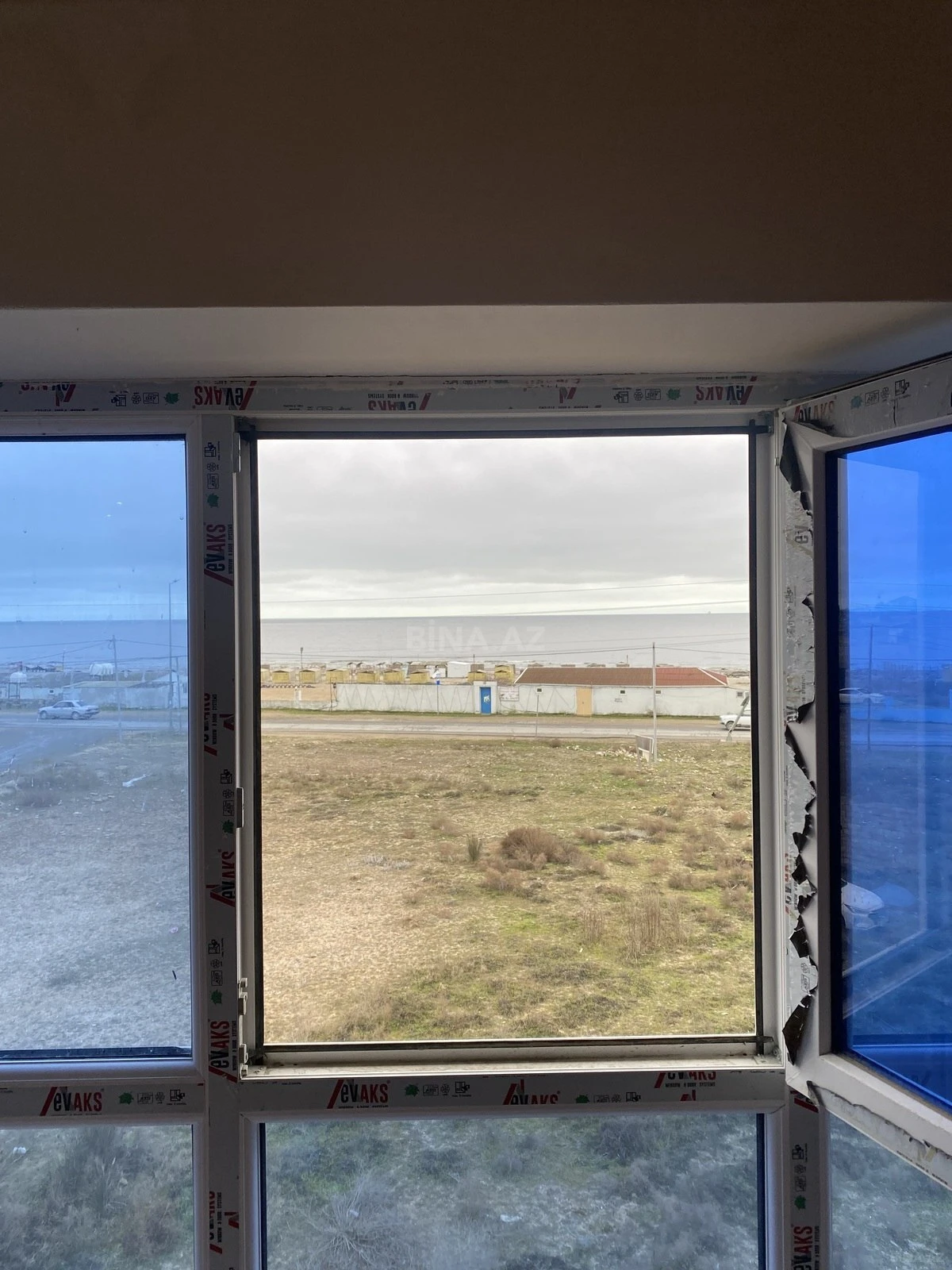 Satılır 7 otaqlı həyət evi 360 m²