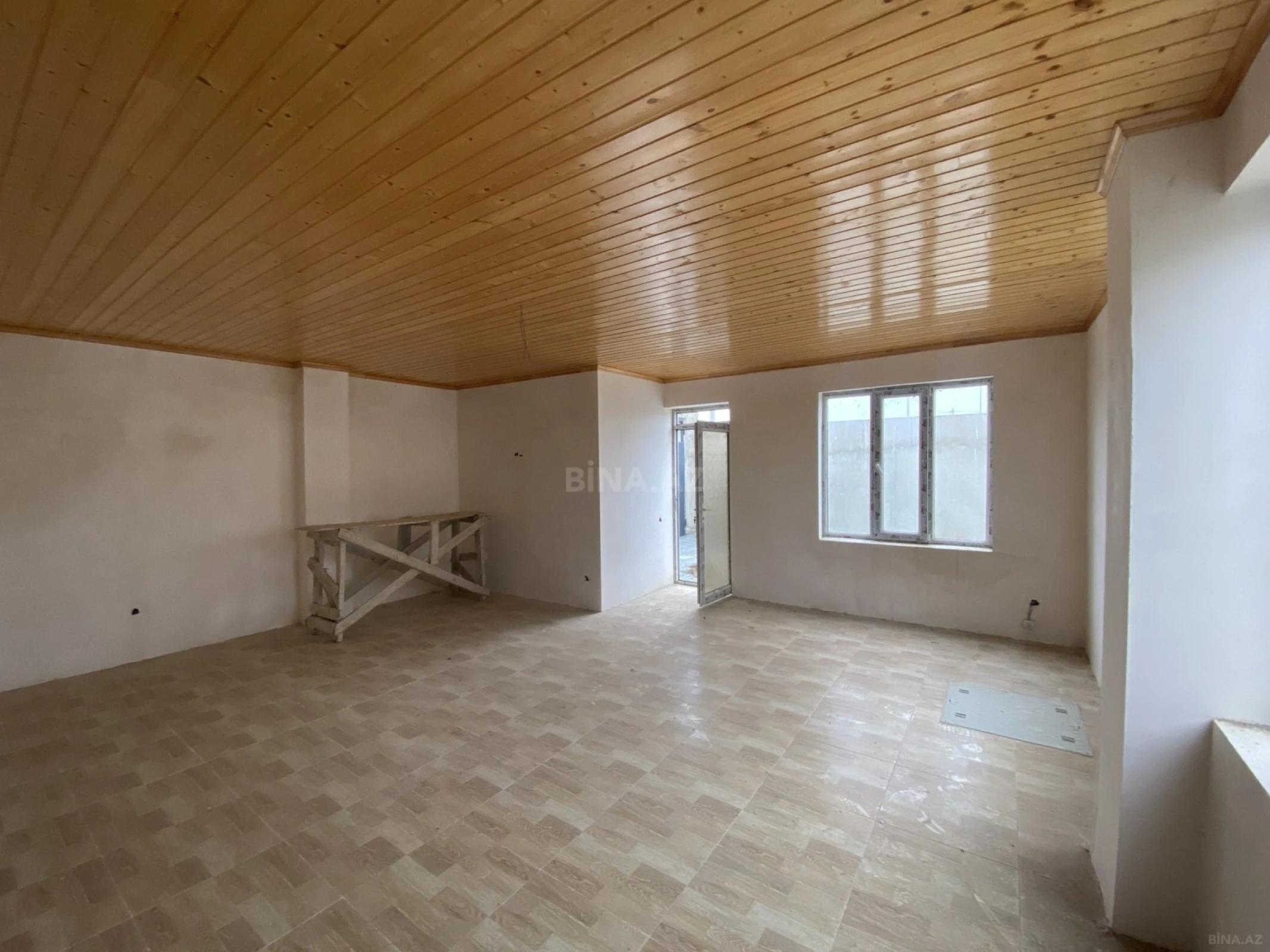 Satılır 7 otaqlı həyət evi 360 m²