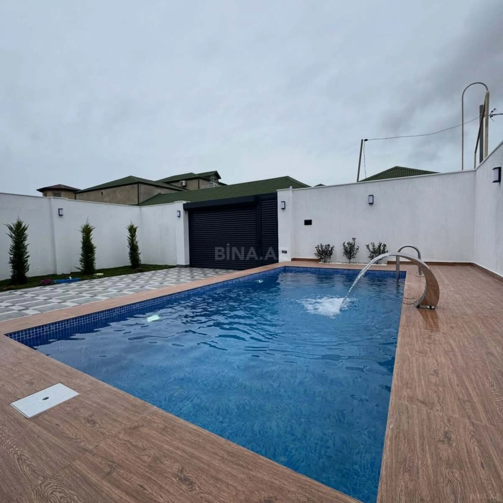 Satılır 4 otaqlı həyət evi 140 m²