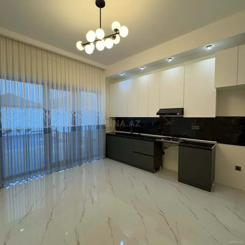 Satılır 4 otaqlı həyət evi 140 m²