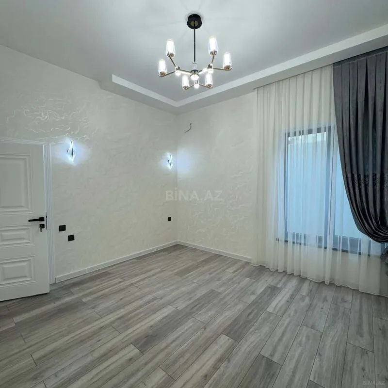 Satılır 4 otaqlı həyət evi 140 m²