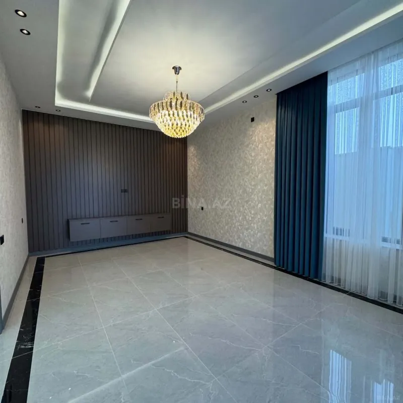 Satılır 5 otaqlı həyət evi 220 m²