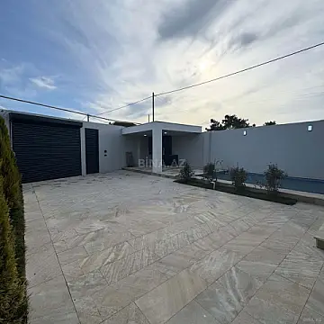 Satılır 4 otaqlı həyət evi 160 m²
