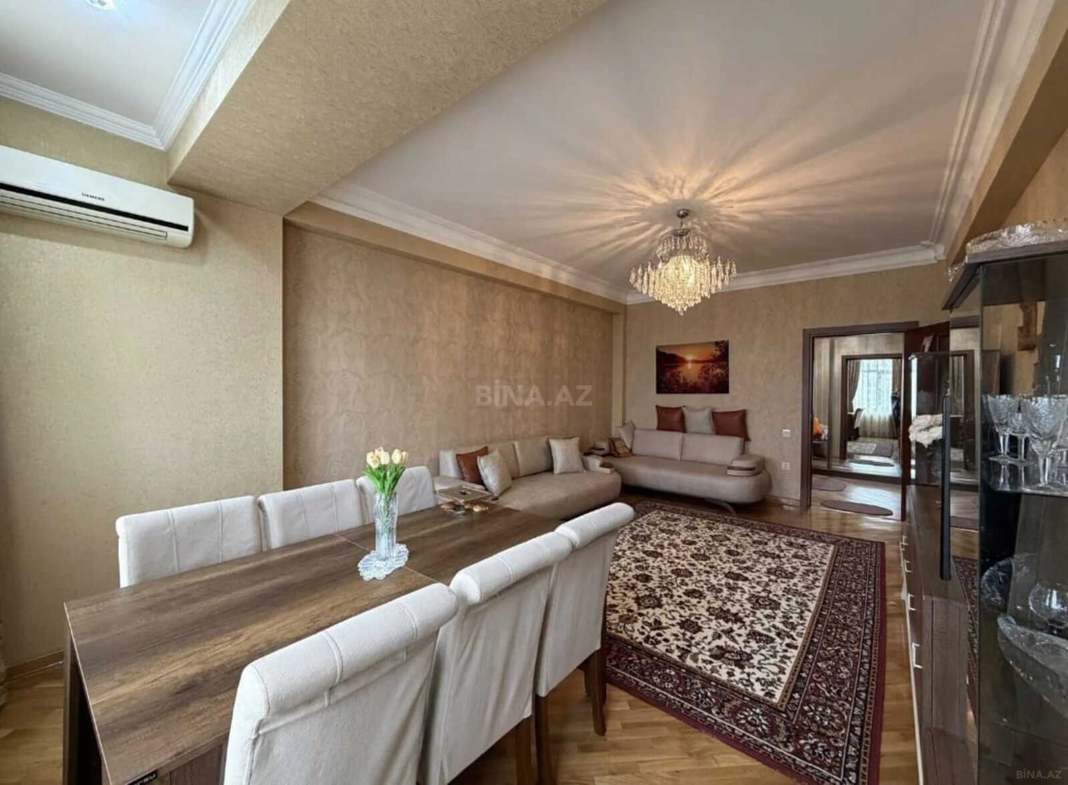 Satılır 2 otaqlı mənzil 90 m²