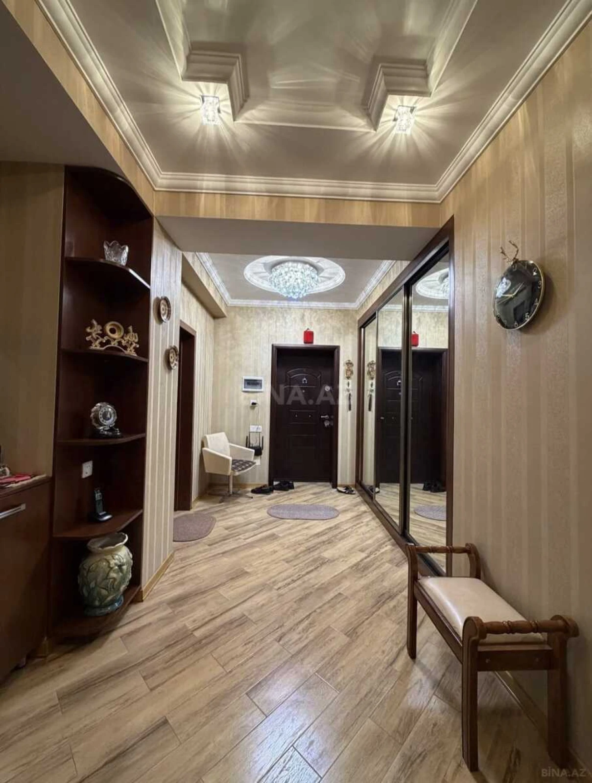 Satılır 2 otaqlı mənzil 90 m²