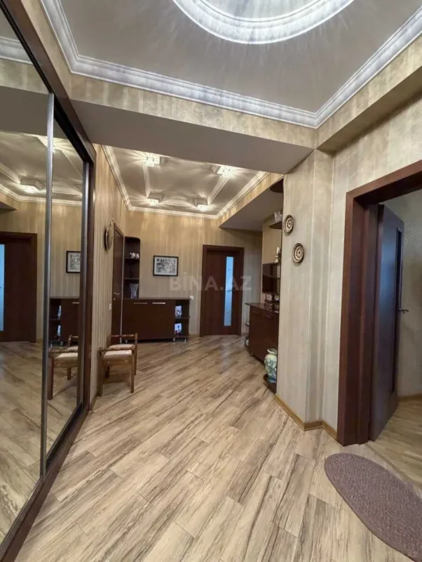 Satılır 2 otaqlı mənzil 90 m²