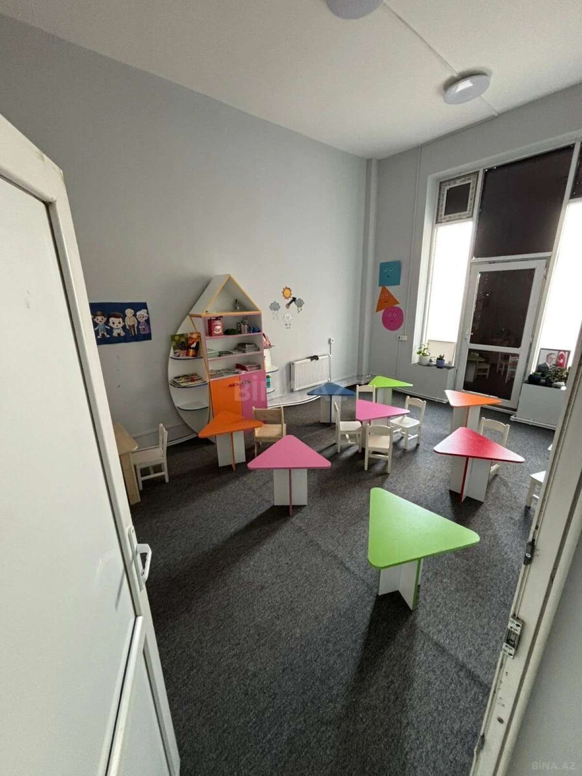 Satılır obyekt 332.1 m²