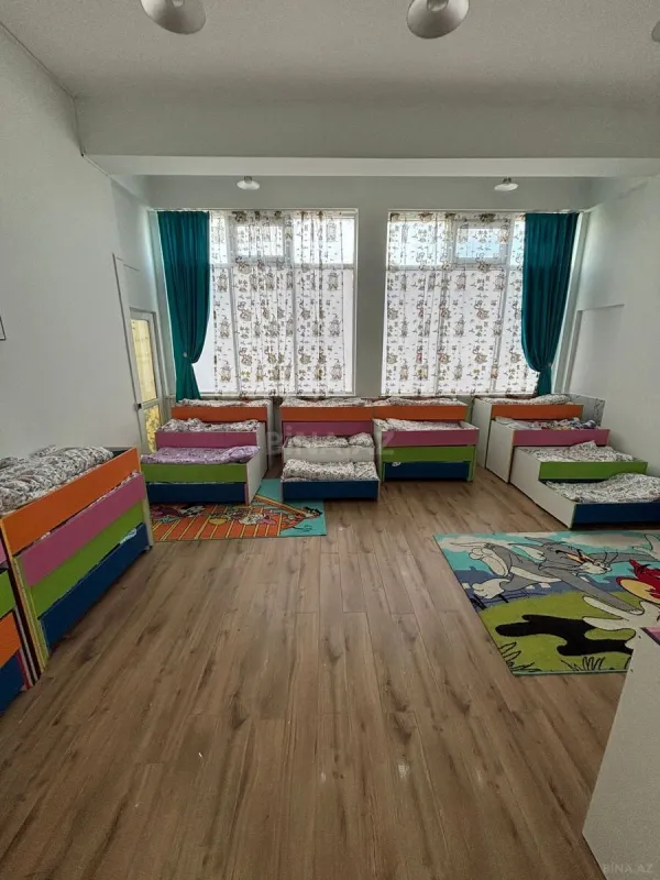 Satılır obyekt 332.1 m²