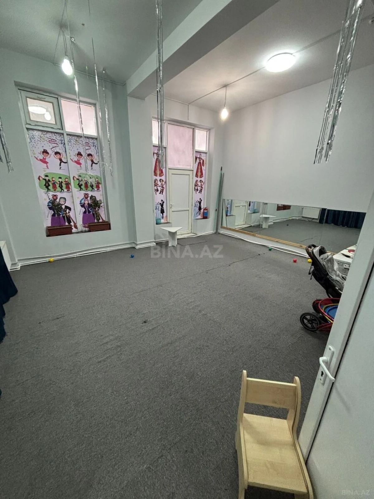 Satılır obyekt 332.1 m²